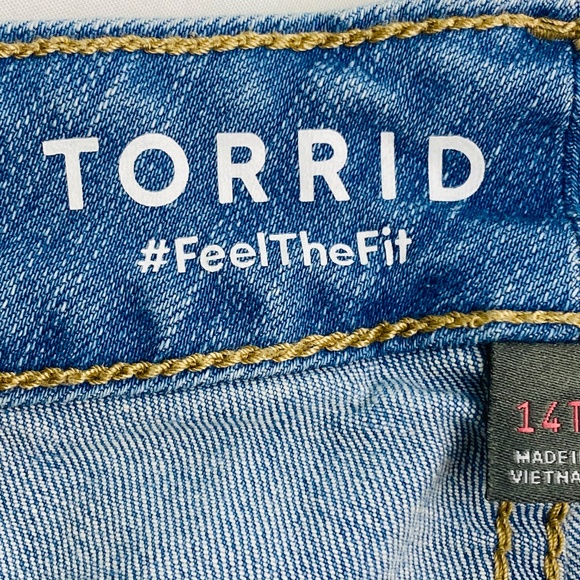 TORRID Perfect Flare Vintage Stretch Mid-rise Jean Size 14T - Picture 6 of 9